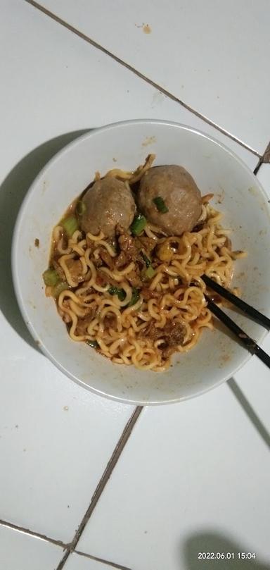 MIE BAKSO TEH WIDIA