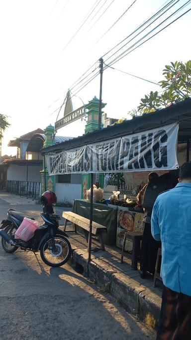 BUBUR DAN NASI TUMPANG CINTA