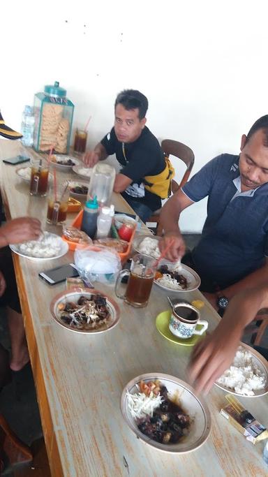 WARUNG MAKAN PAK NO KEPOH