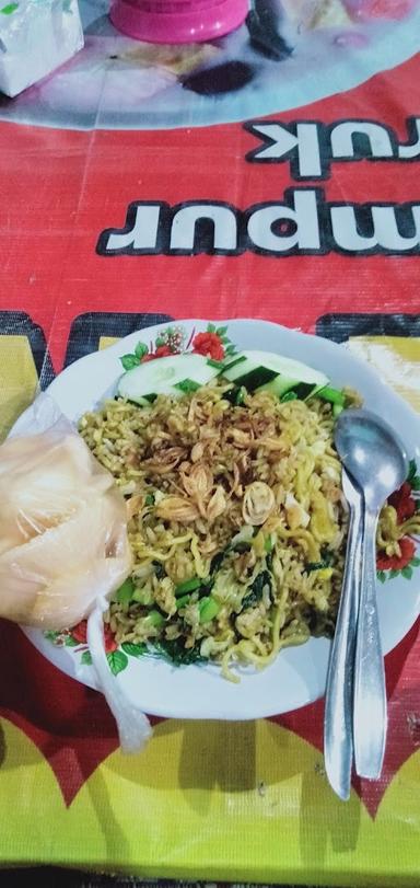 WARUNG NASI GORENG AMPRI