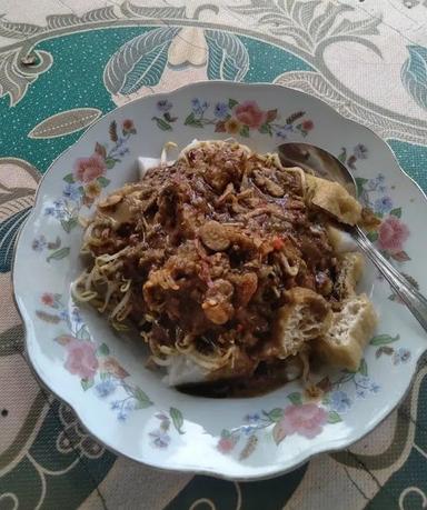 BAKSO BALUNGAN & ES DEGAN BU WIGATI