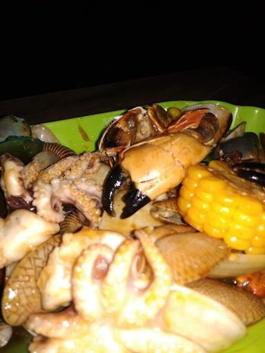 KEDAI NIFAN KERANG