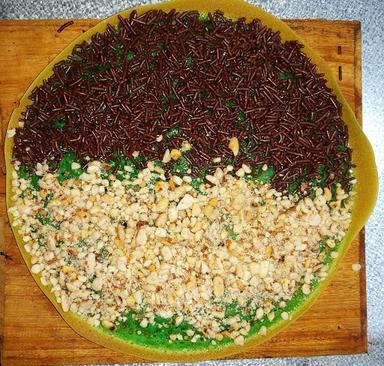 MARTABAK TELOR DAN KUE BANDUNG ASSLI