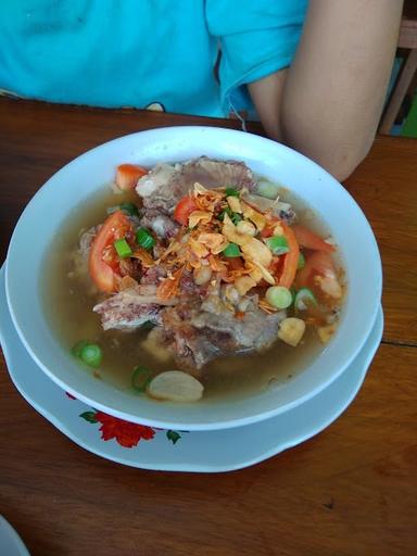 SOTO DAGING DAN AYAM BINTORO DEMAK