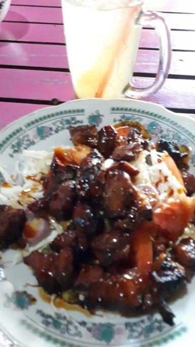 WARUNG MAKAN SIDO MAMPIR