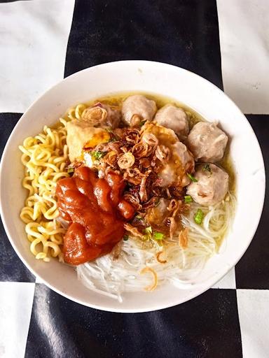 MIE AYAM BAKSO TUGU MUDA