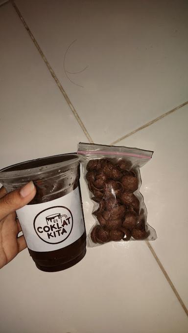 ES COKLAT KITA / ES COKLAT CELUP ROTI