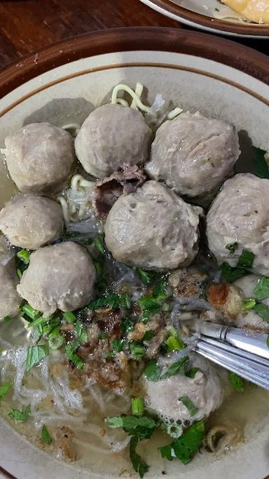 BAKSO DE AMORE MAMAT