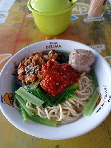 BAKSO PUTRA KAWI MALANG