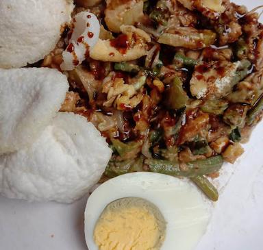 GADO GADO JAKARTA ABANG