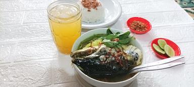 SOUP KEPALA SALMON