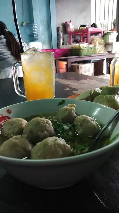 WARUNG BAKSO RACHMAD