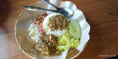 WARUNG MAKAN RAMA BETUTU AYAM