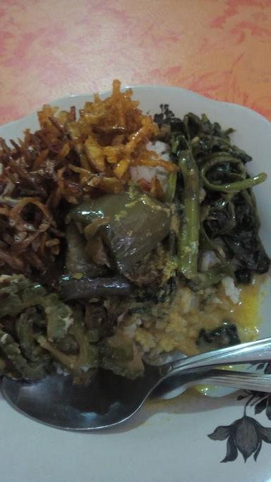 WARUNG MUSLIM BU GATOT