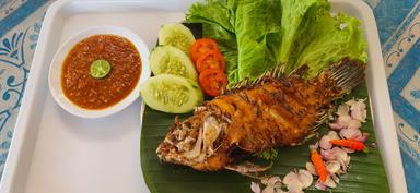 WR IKAN BAKAR MUSLIM CA' RAHMAN BLACK