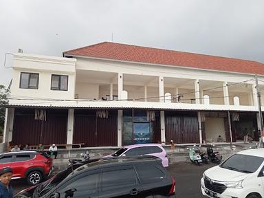 ARJUNA SHOPHOUSE AND ROOFTOP