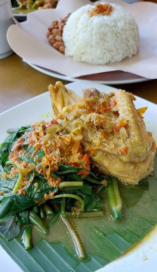 AYAM BETUTU IBU NIA - SIDAKARYA