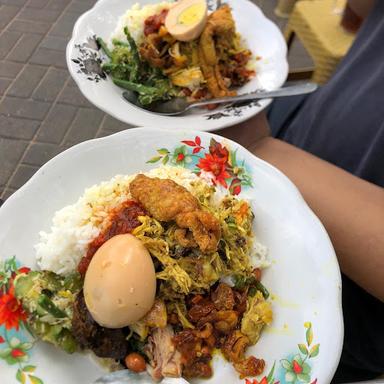 NASI BALI MADE WETI