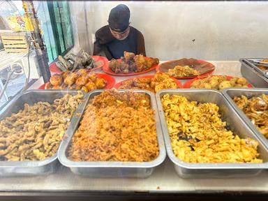 NASI PEDAS BU HANIF CABANG PASAR KUTA