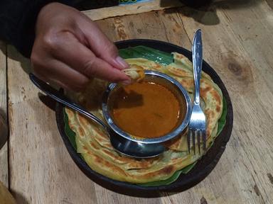 ROTI CANAI DAN TEH TARIK