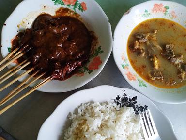 WARUNG SATE DAN GULE MADURA