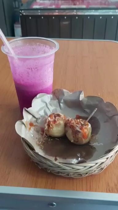 TAKOYAKI YUMMY AND JUICE