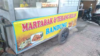 MARTABAK DAN TERANG BULAN BANDUNG