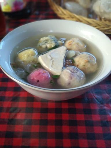 WARUNG BAKSO MADARA