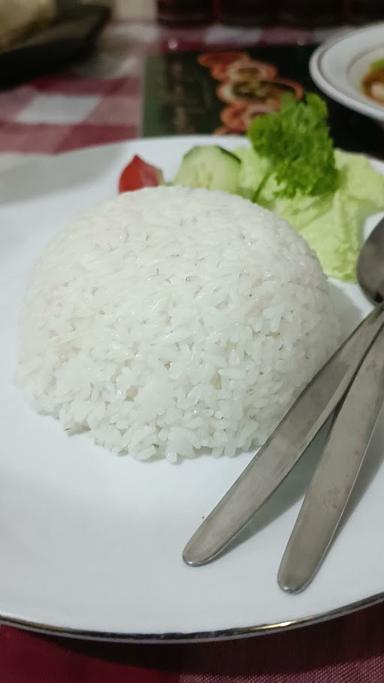 WARUNG NASI GORENG SURABI