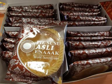 PIE SUSU ASLI ENAAAK