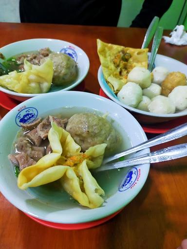 BAKSO SUPER TENIS