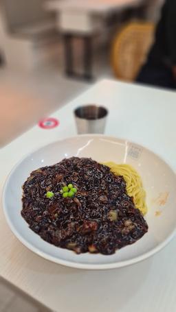 Photo's Paiks Noodle Living World Denpasar Bali