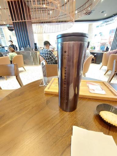 STARBUCKS RESERVE PAKUWON MALL JOGJA