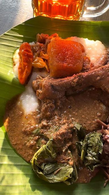 GUDEG CEKER MBAK HENY