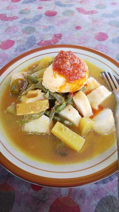 LONTONG SAYUR PADANG UDA GEN