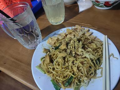 MIE AYAM BURONAN