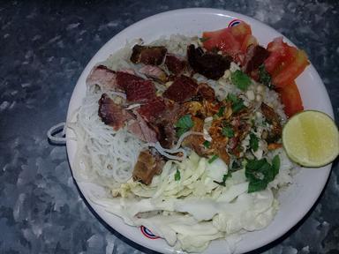 WARUNG SOTO, BAKSO & MIE AYAM BANG WALI