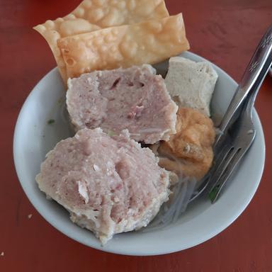 BAKSO & MIE AYAM RAMA TAMA