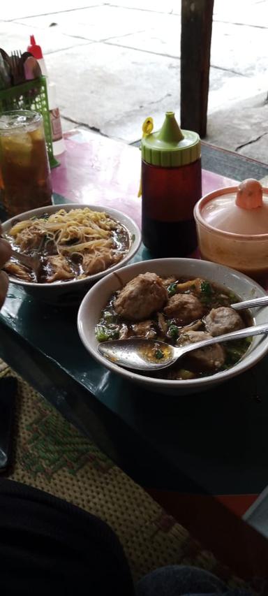 BAKSO MBAH SURIP SUKORAME