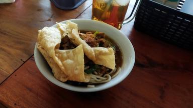 ꦮꦫꦧꦏꦱꦩꦪꦄꦪꦩꦩꦱꦫꦣ WARUNG BAKSO MIE AYAM MAS RUDI