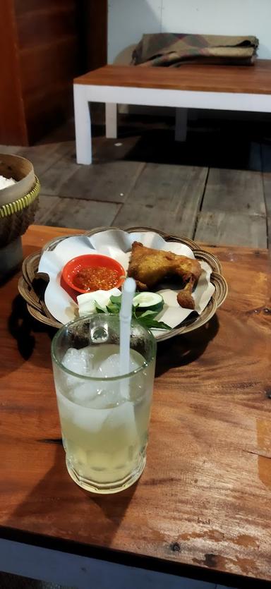 WARUNG SERBA SAMBAT