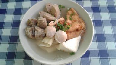 BAKSO ANTO LAPANGAN