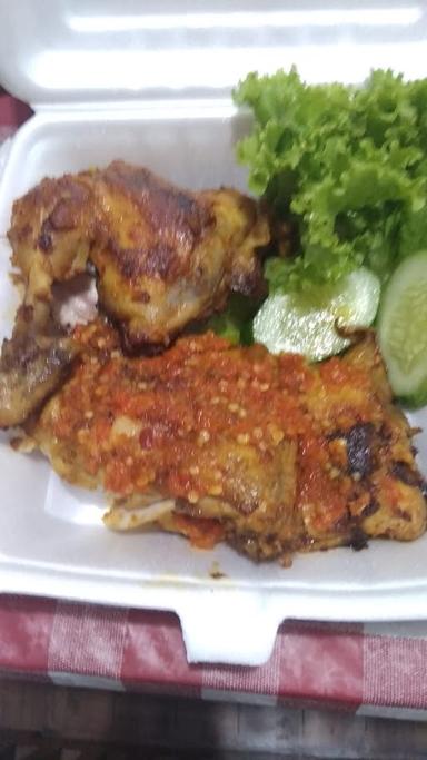 AYAM BAKAR ASSIAAP