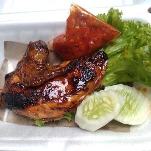 AYAM BAKAR ASSIAAP