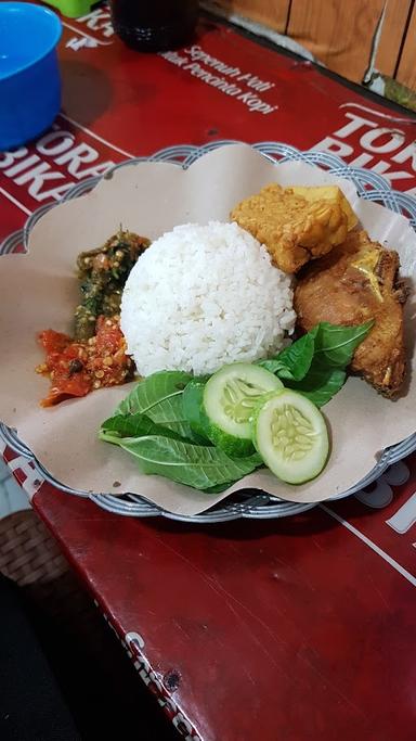 AYAM GORENG DADAKAN SAMBEL CIBIUK