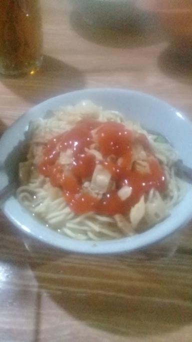 MIE AYAM SOLO