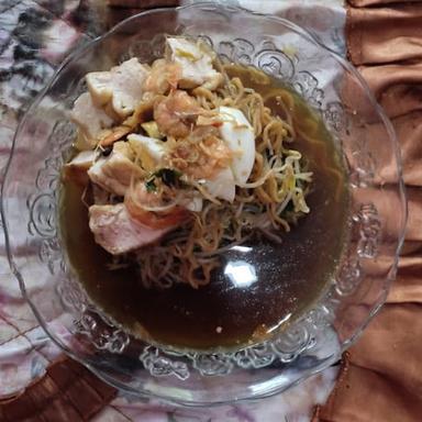 WARUNG MIRZA, MARTABAK BIHUN & LONTONG MIE OTE2, CORNDOGMINI