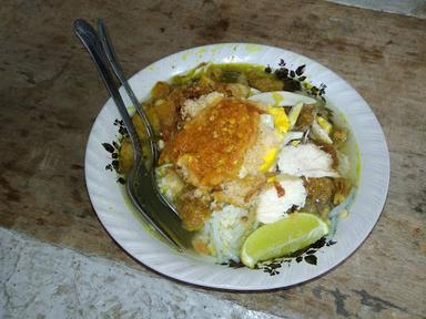 SOTO AYAM BU NUR