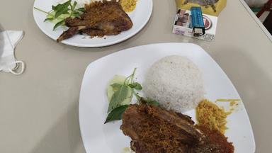 WARUNG BEBEK & AYAM SANJAY@