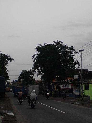 WARUNG POJOK ANEKA MAKANAN